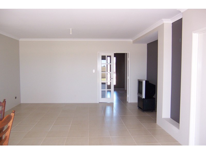 91 Cawana Pkwy, Lakelands WA 6180