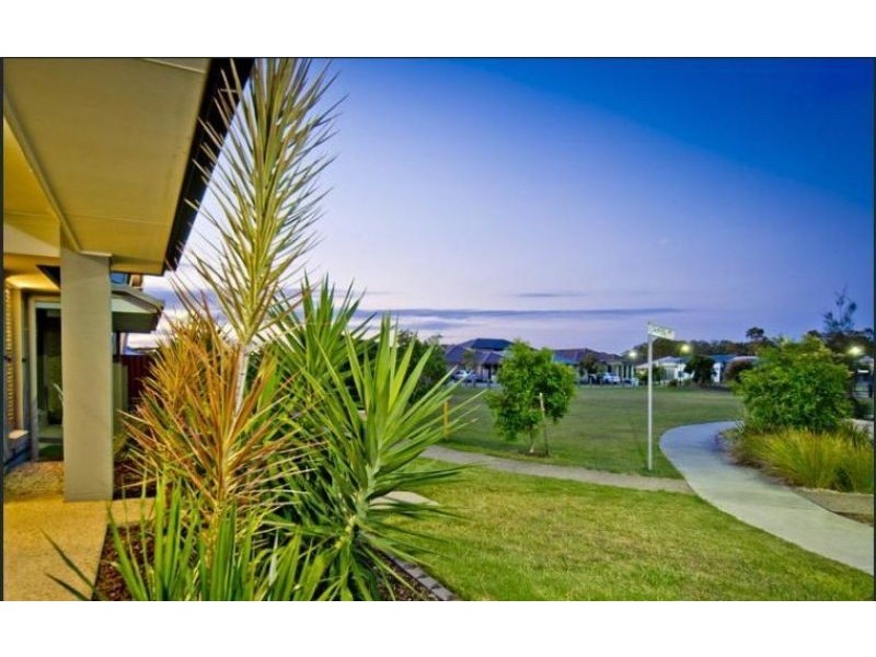 3/8 Endeavour Close, Fitzgibbon QLD 4018