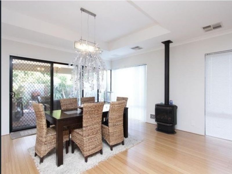 14 Bonannella Entrance, Sinagra WA 6065