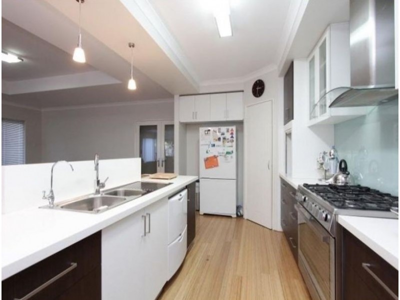 14 Bonannella Entrance, Sinagra WA 6065