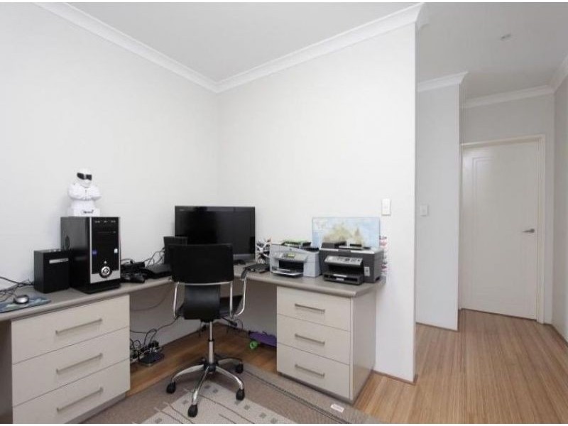 14 Bonannella Entrance, Sinagra WA 6065