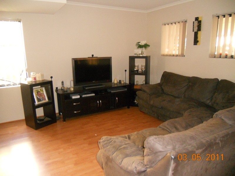 16/53 Woodloes St, Cannington WA 6107
