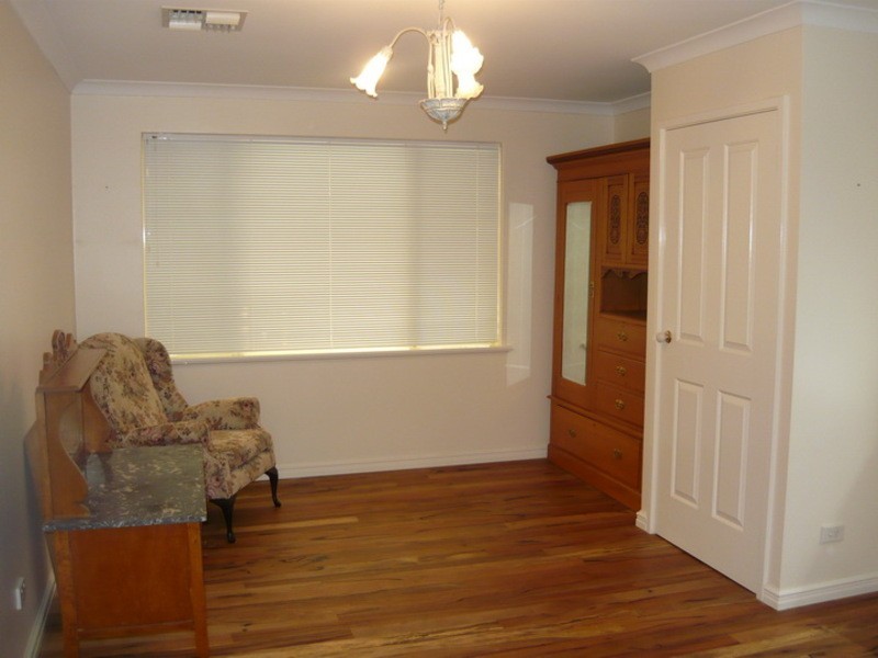 5 Janeville Place, South Guildford WA 6055