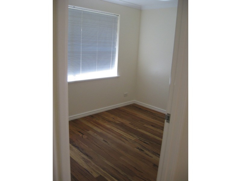 5 Janeville Place, South Guildford WA 6055