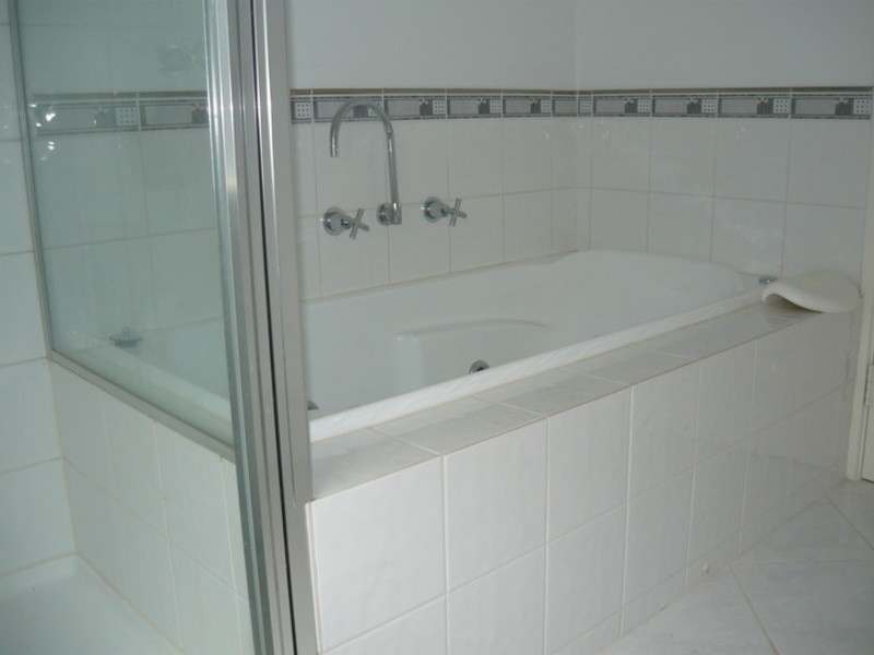 5 Janeville Place, South Guildford WA 6055