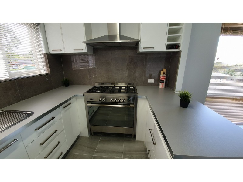 18 Murrell Road, Para Hills SA 5096