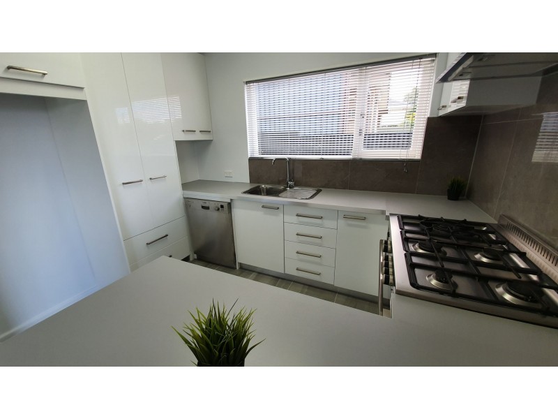 18 Murrell Road, Para Hills SA 5096