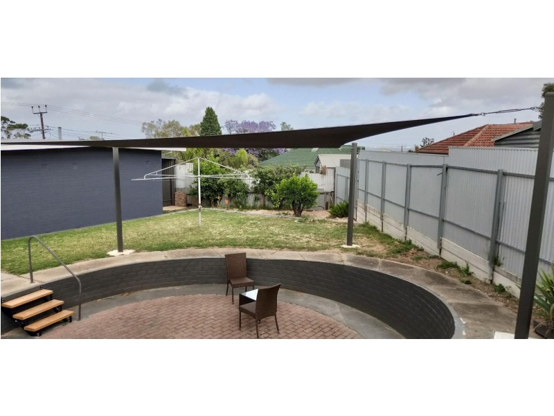 18 Murrell Road, Para Hills SA 5096