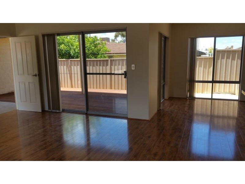 7A Welland way, Beechboro WA 6063