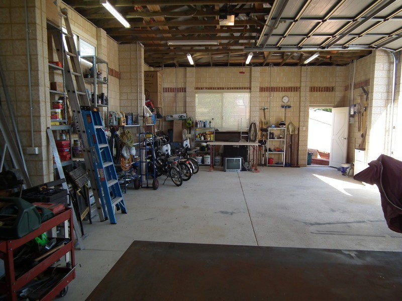 15 Cingalee Drive, Madora Bay WA 6210