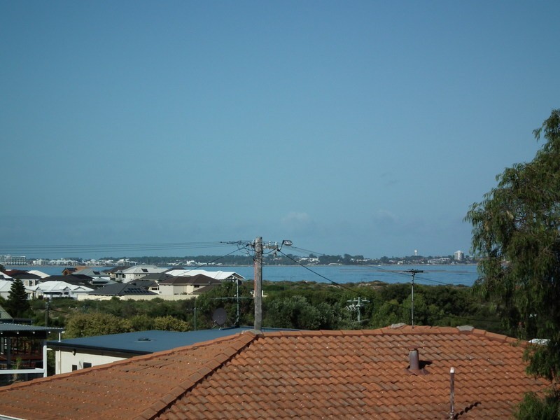 15 Cingalee Drive, Madora Bay WA 6210