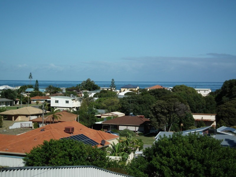 15 Cingalee Drive, Madora Bay WA 6210