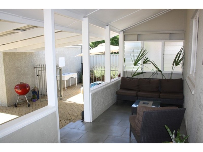 142a Safety Bay Road, Shoalwater WA 6169