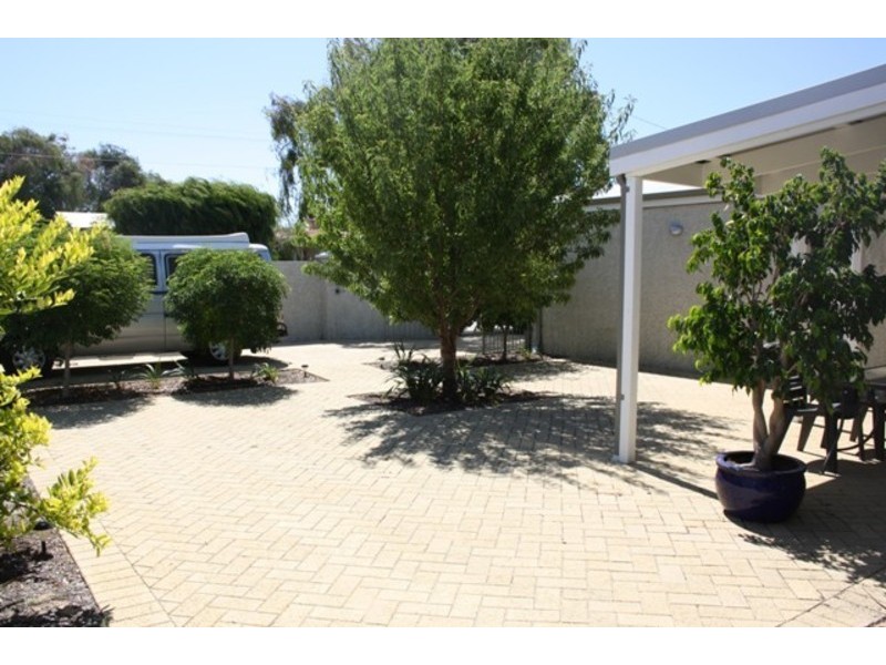 142a Safety Bay Road, Shoalwater WA 6169