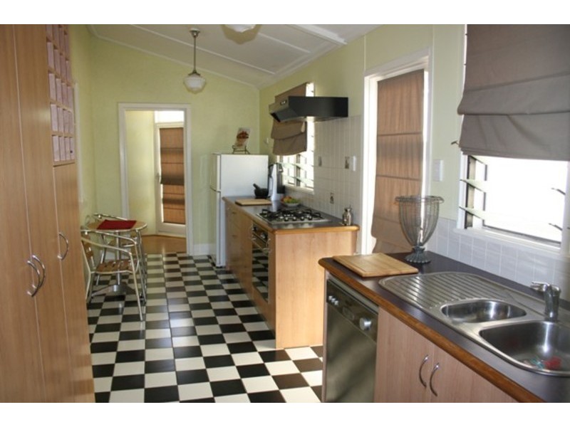 142a Safety Bay Road, Shoalwater WA 6169