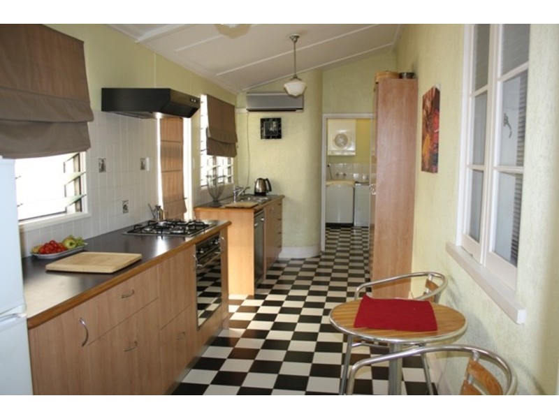 142a Safety Bay Road, Shoalwater WA 6169