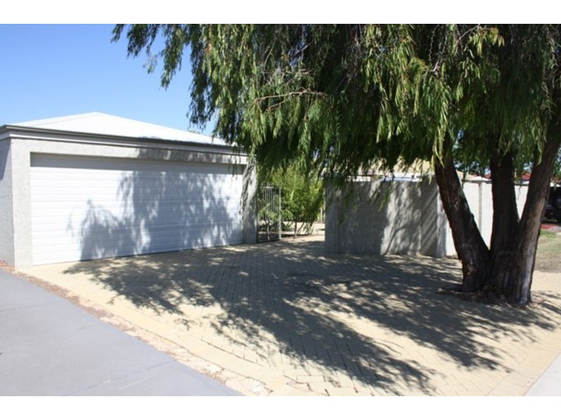 142a Safety Bay Road, Shoalwater WA 6169