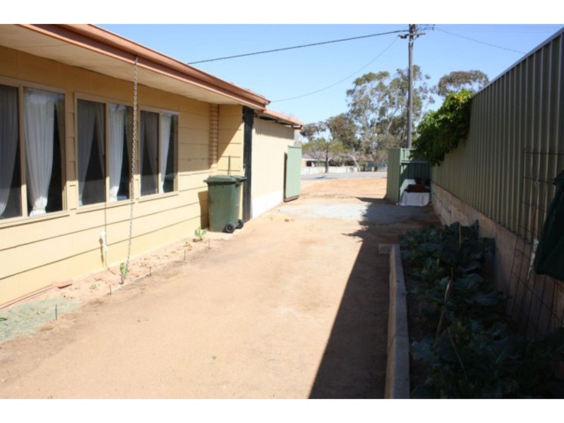 14 Teasdale Road, Bruce Rock WA 6418