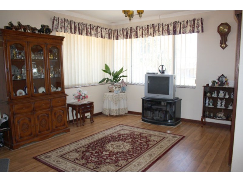 14 Teasdale Road, Bruce Rock WA 6418