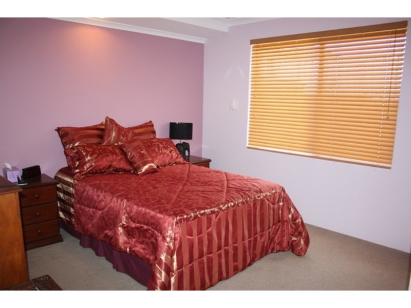 4 Woorabinda Rise, Lakelands WA 6210