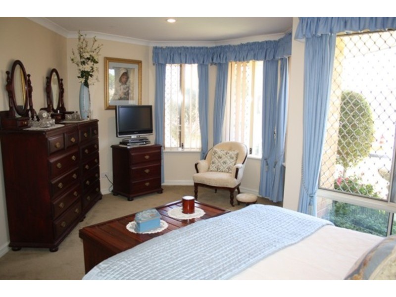 4  Gandesa Green, Port Kennedy WA 6172