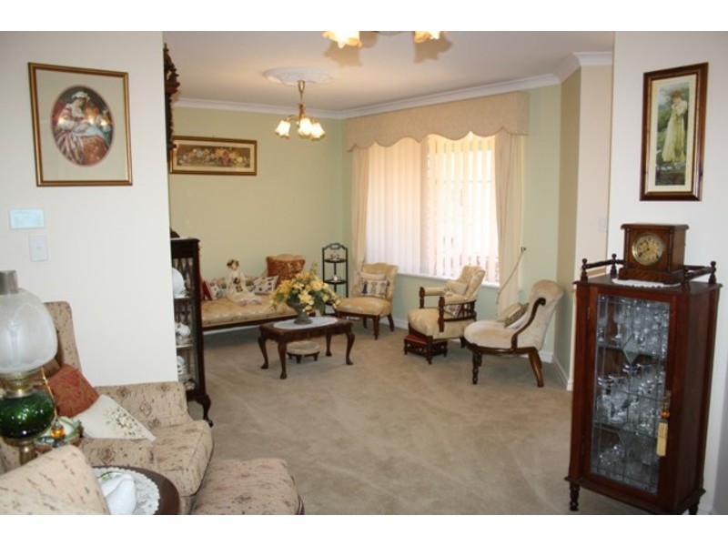 4  Gandesa Green, Port Kennedy WA 6172