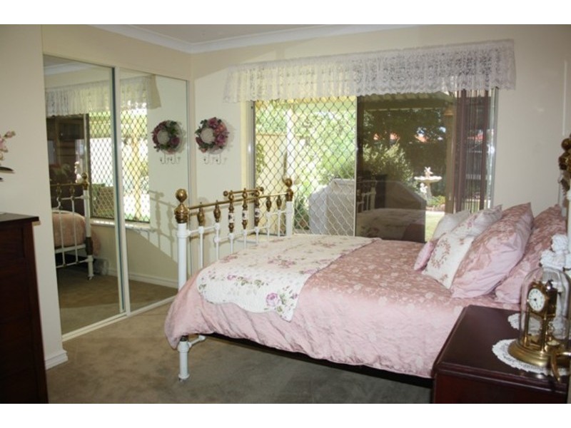 4  Gandesa Green, Port Kennedy WA 6172