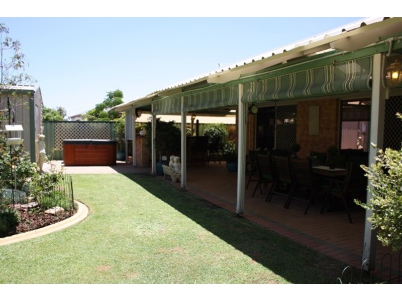 4  Gandesa Green, Port Kennedy WA 6172