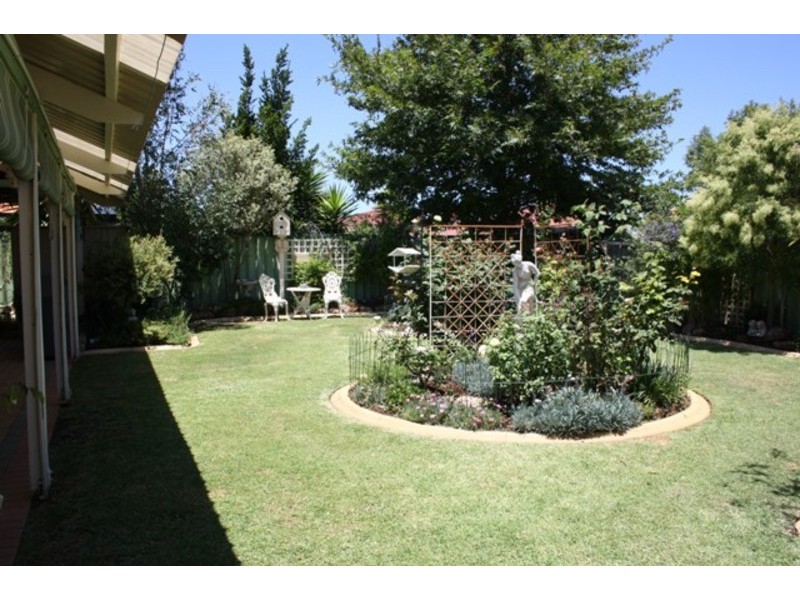 4  Gandesa Green, Port Kennedy WA 6172