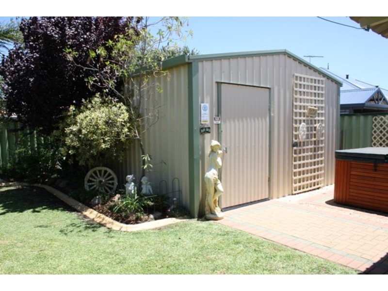 4  Gandesa Green, Port Kennedy WA 6172