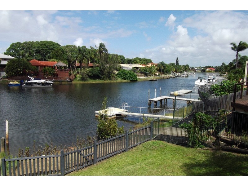 141  Witt Avenue, Carrara QLD 4211