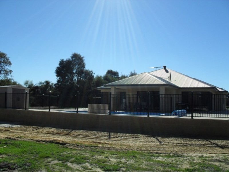 88 Bournbrook Avenue, Cardup WA 6122