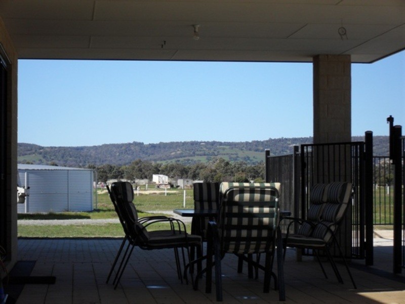 88 Bournbrook Avenue, Cardup WA 6122