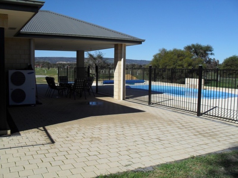 88 Bournbrook Avenue, Cardup WA 6122