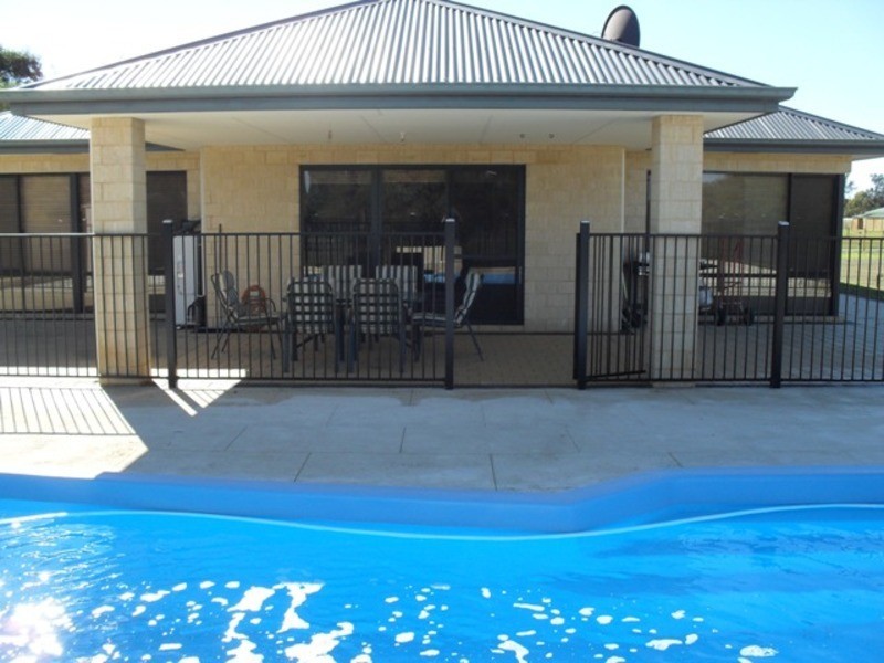 88 Bournbrook Avenue, Cardup WA 6122