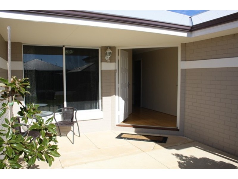 56 Avalon Road, Australind WA 6233