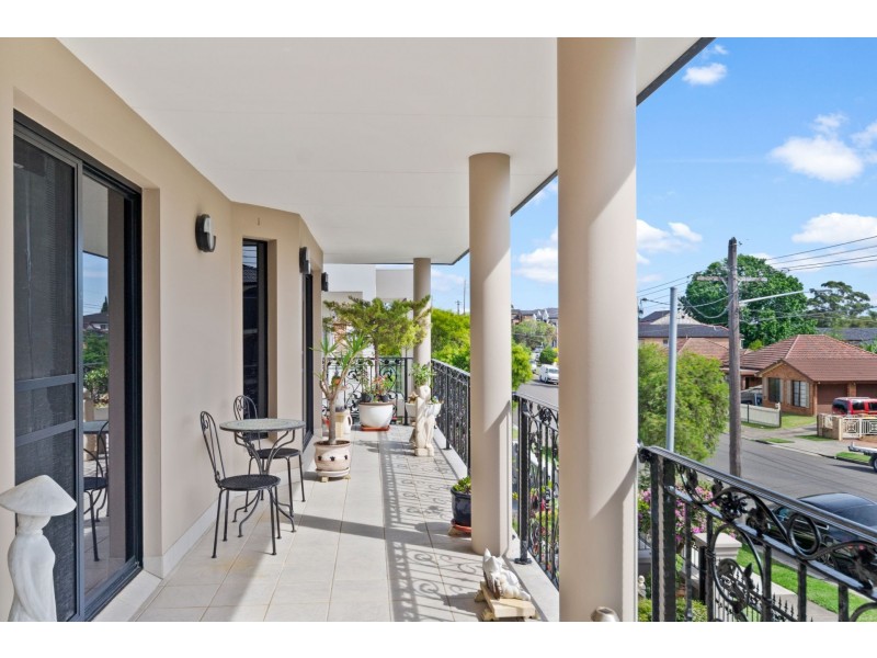 7 Hodge street, Hurstville NSW 2220