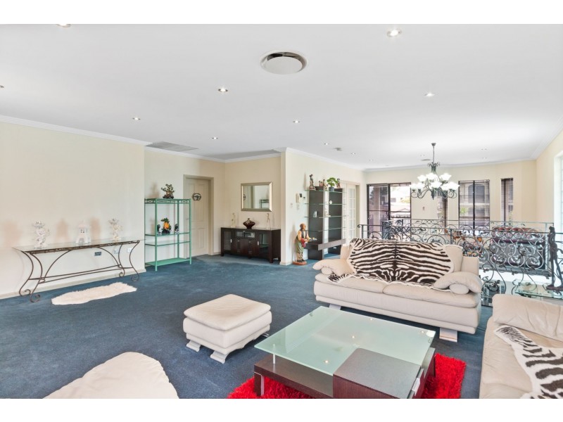 7 Hodge street, Hurstville NSW 2220