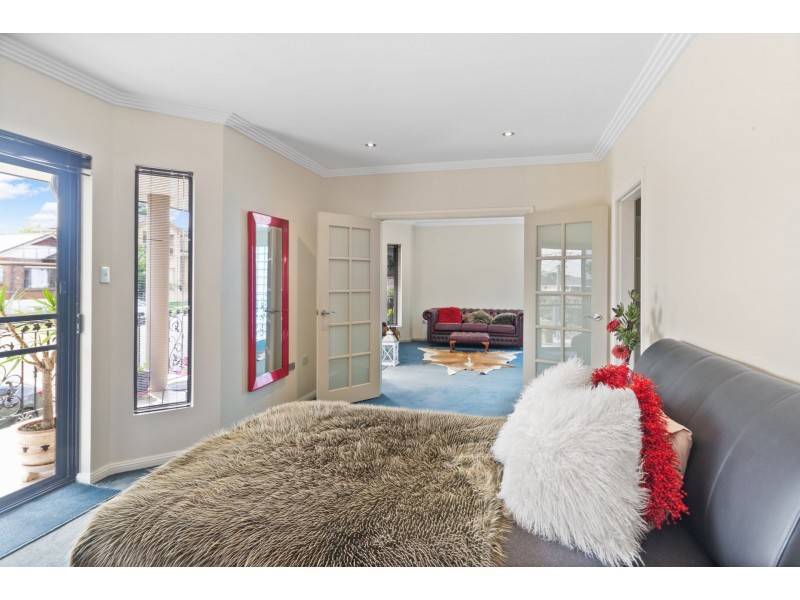7 Hodge street, Hurstville NSW 2220