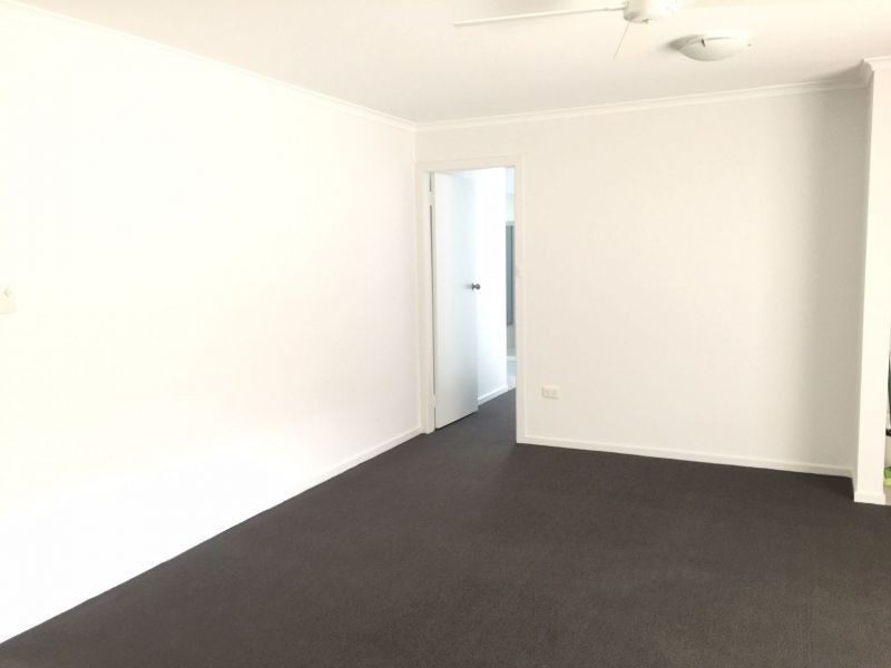 16 Kindra Crescent, Coolamon NSW 2701