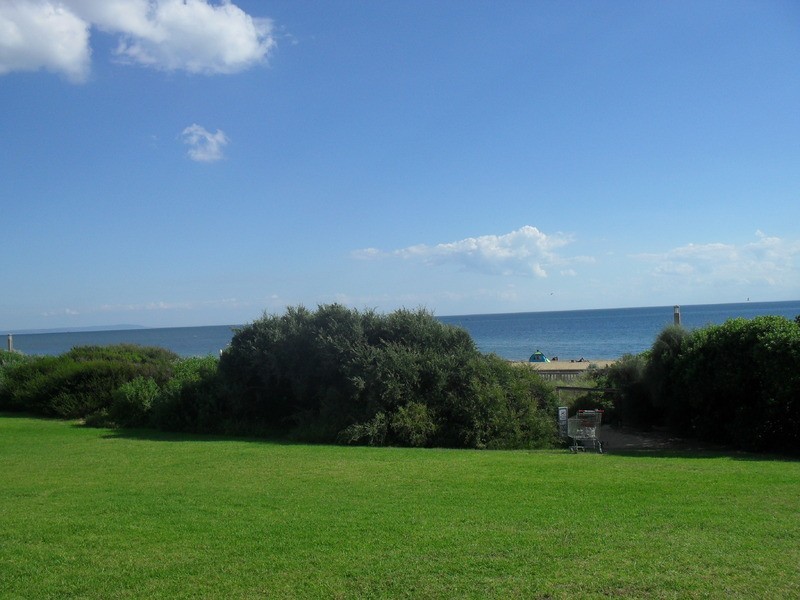 1 & 2 / 19 Coogee Ave, Frankston South VIC 3199