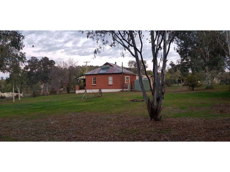 10 Newton Road, Canowindra NSW 2804