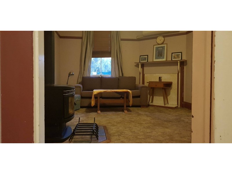 10 Newton Road, Canowindra NSW 2804