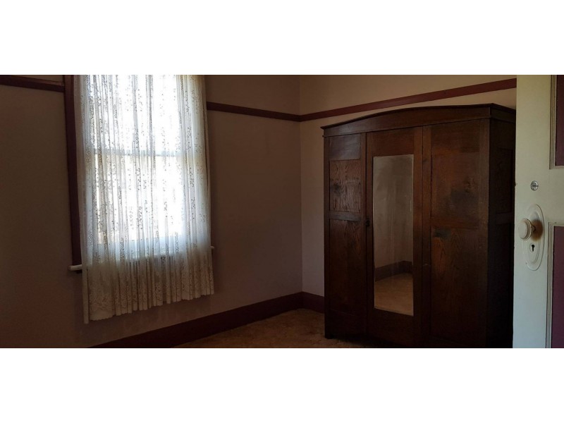 10 Newton Road, Canowindra NSW 2804