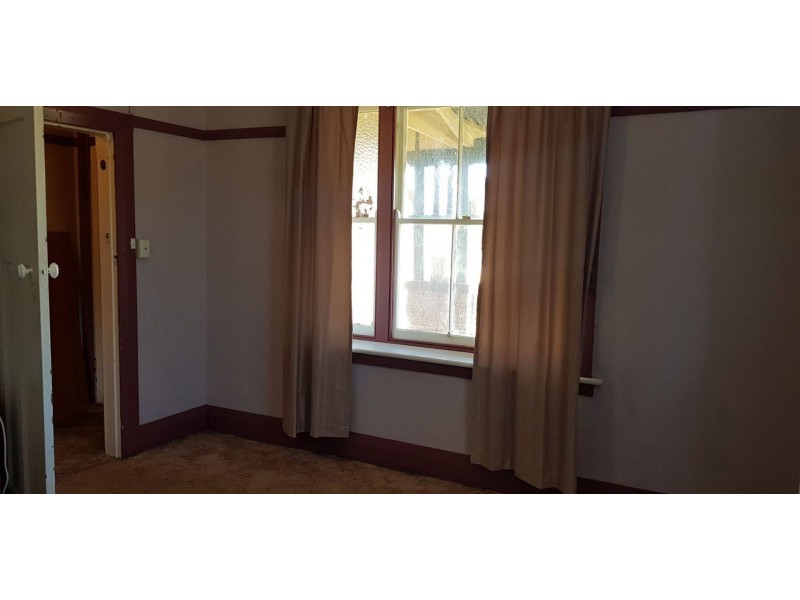 10 Newton Road, Canowindra NSW 2804