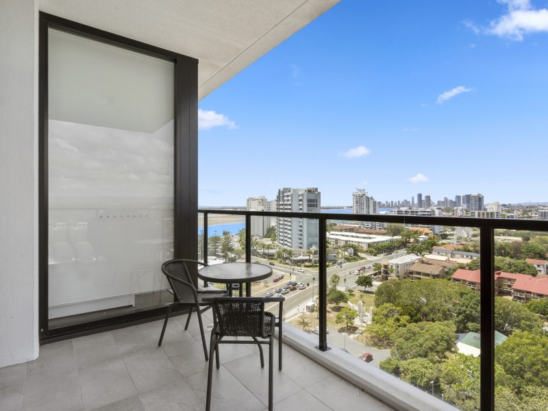 1406/372 Marine Parade, Labrador QLD 4215