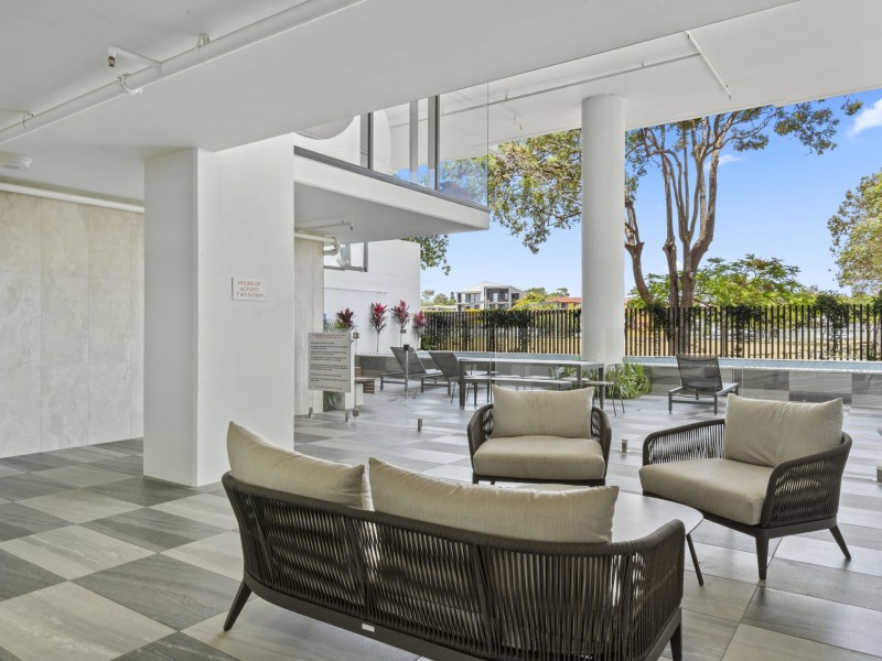 1406/372 Marine Parade, Labrador QLD 4215