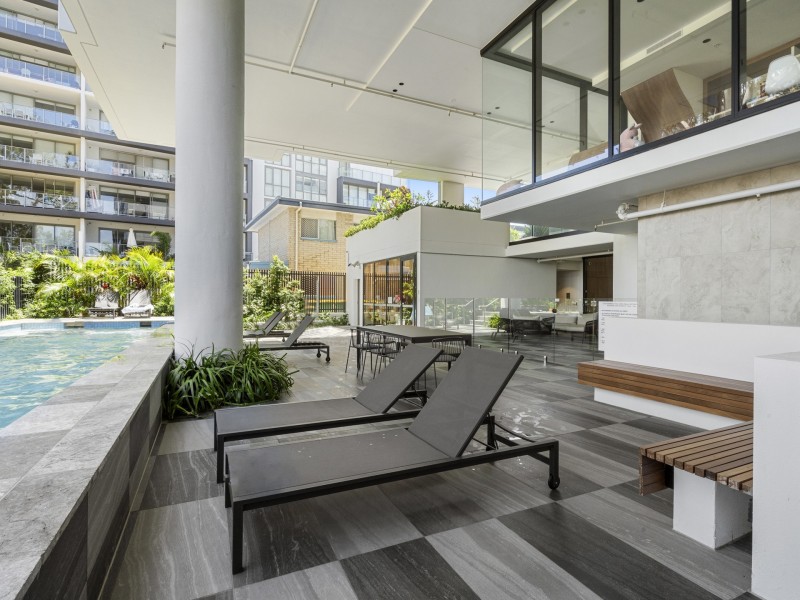 1406/372 Marine Parade, Labrador QLD 4215