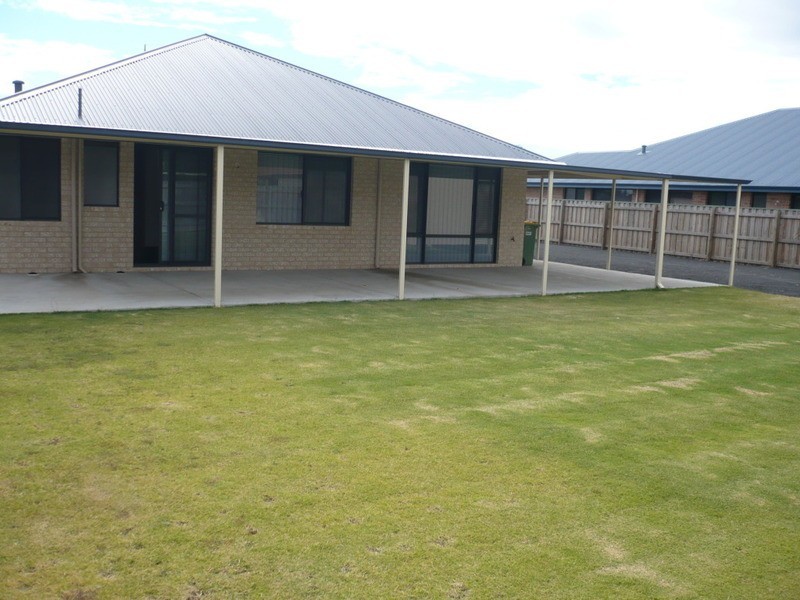 9 Westfield way, Australind WA 6233