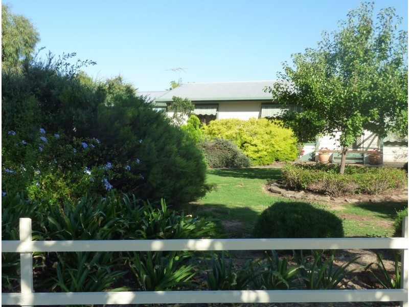 22  Barossa Valley Way, Tanunda SA 5352